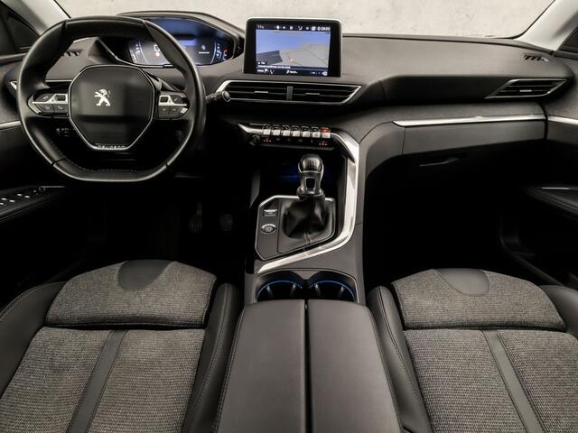 Peugeot 5008 1.2 PureTech Premium Sport 7 Persoons (APPLE CARPLAY, GROOT NAVI, MEMORY SEATS, STOELVERWARMING, LEDER, SPORTSTOELEN, GETINT GLAS, 360 CAMERA, ELEK ACHTERKLEP, NIEUWSTAAT)