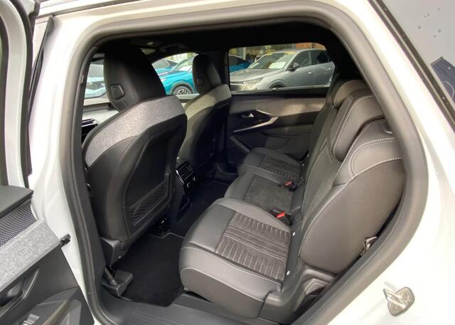 Peugeot 5008 1.2 Hybrid 145 GT Exclusive Trekhaak/7 persoons/Electr stoelverstelling.