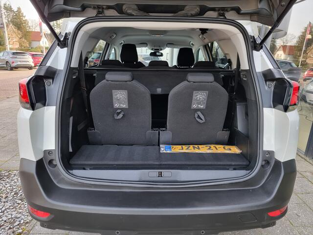Peugeot 5008 1.2 Active 131pk | 7-pers | Carplay | Distr. vern. | Parelmoer | Zeer nette staat!