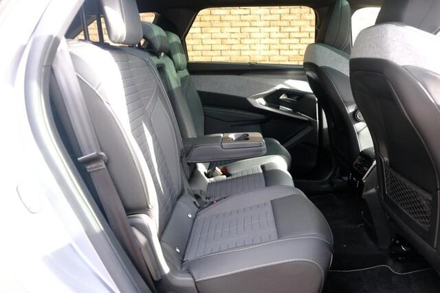 Peugeot 5008 1.2 Hybrid 145pk e-DCS6 GT 7 Persoons | Navi | App Connect | Adaptive Cruise | Panoramadak | Camera | Keyless | Stoelverwarming | Elektrische Achterklep | PDC