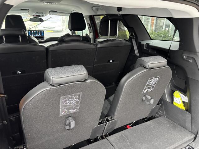 Peugeot 5008 1.2 PureTech Blue Lease Allure