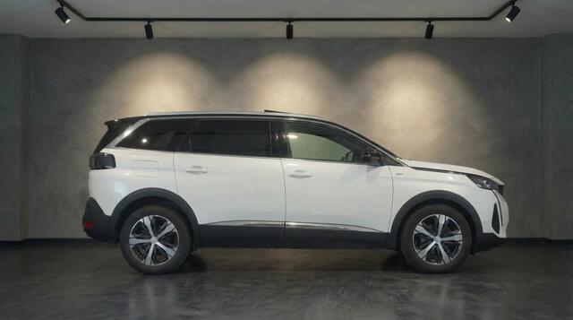 Peugeot 5008 GT Line 1.2 Puretech l PANO l Camera l Keyless