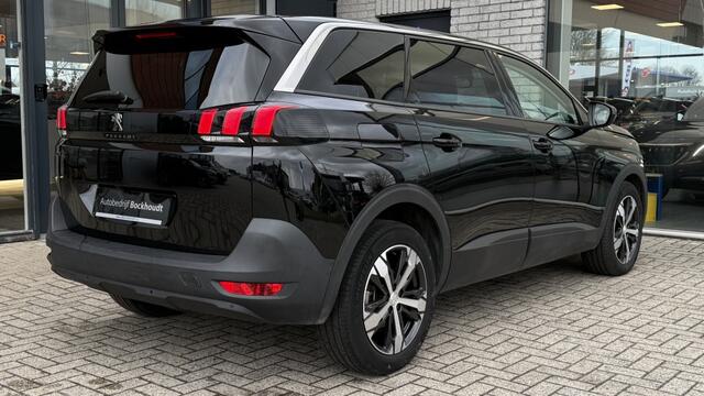 Peugeot 5008 1.2 PureT. BLue lease Premium. | Navi | 7-Persoons