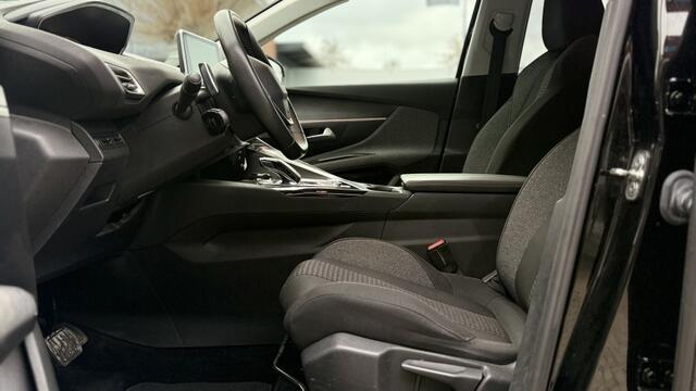 Peugeot 5008 1.2 PureT. BLue lease Premium. | Navi | 7-Persoons