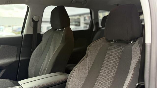 Peugeot 5008 1.2 PureT. BLue lease Premium. | Navi | 7-Persoons