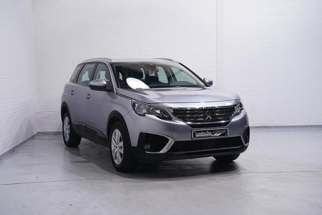 Peugeot 5008 1.2 PureTech Active 7-persoons cruise-controle climate-controle PDC v+a camera trekhaak 17"lmv stuurbediening bleutooth stoelverwarming