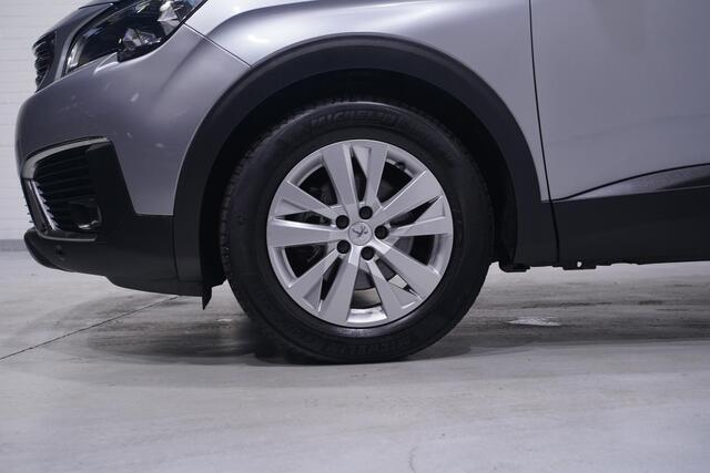 Peugeot 5008 1.2 PureTech Active 7-persoons cruise-controle climate-controle PDC v+a camera trekhaak 17"lmv stuurbediening bleutooth stoelverwarming