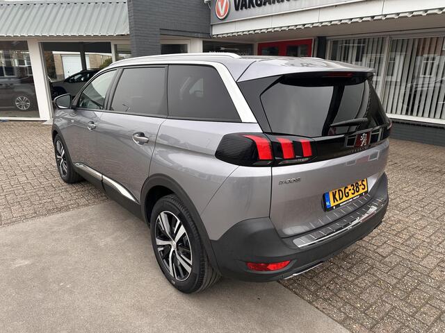 Peugeot 5008 1.2 PureTech *NAVI*CAM*HAAK*CRUISE*ECC*CARPLAY*7P