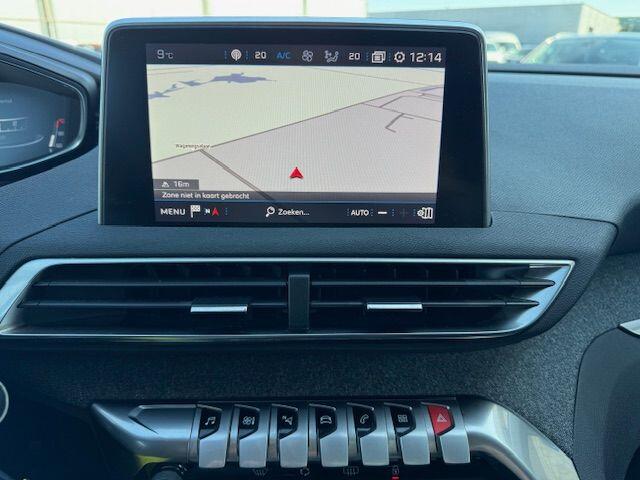 Peugeot 5008 1.2 PureTech Allure 7 Persoons Airco/ECC,Cruisecontrol,Navigatie,Half Leder