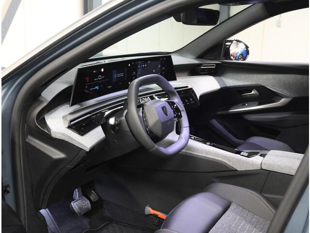 Peugeot 5008 e-5008 Allure Avantage 73 kWh | VOORRAAD | Panoramic Navigation Pack | Seat Pack | 360 Vision & Drive Assist Pack |