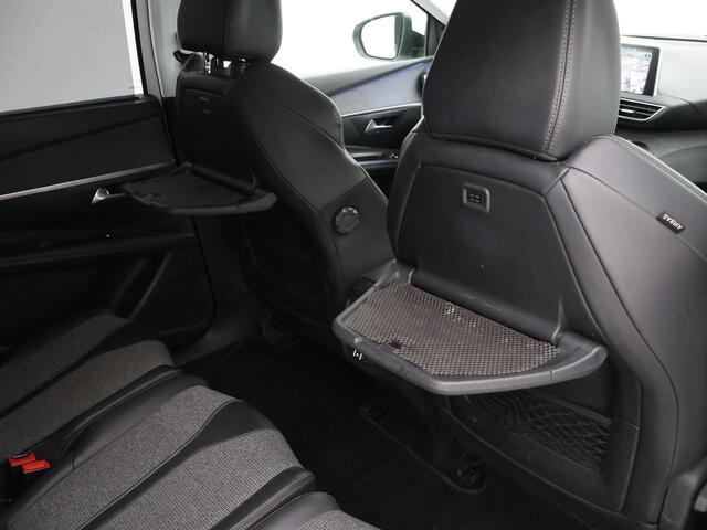 Peugeot 5008 1.2 130 PK AUT. 7-PERS PT ALLURE + TREKHAAK | CARPLAY | CAMERA | SFEERVERL.