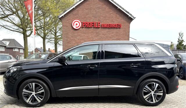 Peugeot 5008 130 Pk Benzine 5-Persoons Luxe Allure Zwart * Trekhaak * Navigatie * 1/2 Lederen Interieur * L.M. Velgen * Climate & Cruise Control * Hoge Zit * Vingerhoets; Vierde Generatie Eersteklas Service. Al meer dan 100 jaar een begrip in de Brabantse Kempen.
