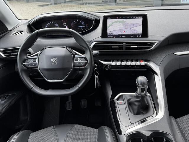 Peugeot 5008 130 Pk Benzine 5-Persoons Luxe Allure Zwart * Trekhaak * Navigatie * 1/2 Lederen Interieur * L.M. Velgen * Climate & Cruise Control * Hoge Zit * Vingerhoets; Vierde Generatie Eersteklas Service. Al meer dan 100 jaar een begrip in de Brabantse Kempen.