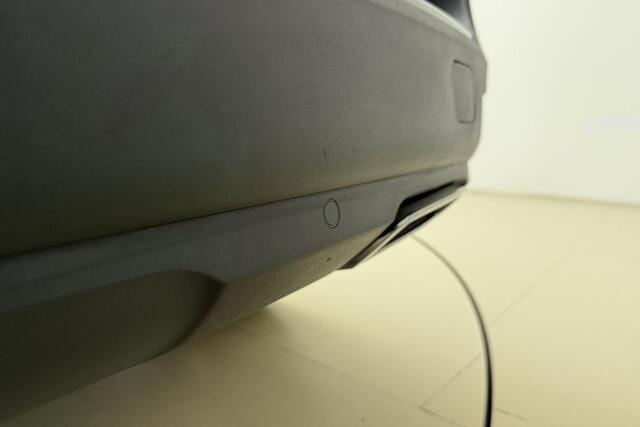 Peugeot 5008 1.2T 130pk Automaat GT | Elektrische achterklep | Black Pack | 19'' velgen | Achteruitrijcamera | 7 Persoons