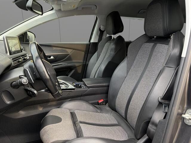 Peugeot 5008 1.2 Blue Lease Premium 7 persoons | Automaat | Stoelverwarming | Distributie is vervangen | Navi | Apple Android | Camera | Half Leer | LED |