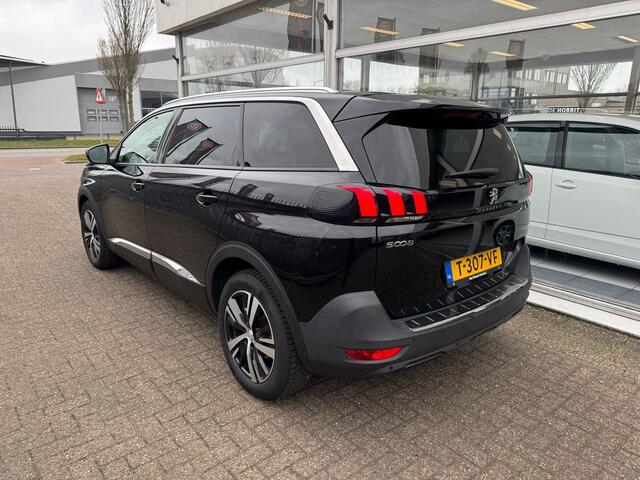 Peugeot 5008 1.2 PureTech Crossway | 7- persoons | Panoramadak | Apple CarPlay | Achteruitrijcamera | Airco | Elektrische ramen | APK tot 31-07-2026 |