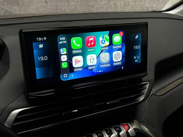 Peugeot 5008 1.2 PureTech Sport 7 Persoons (APPLE CARPLAY, GROOT NAVI, KEYLESS, 360 CAMERA, TREKHAAK, SPORTSTOELEN, CRUISE, LANE ASSIST, NIEUWSTAAT)