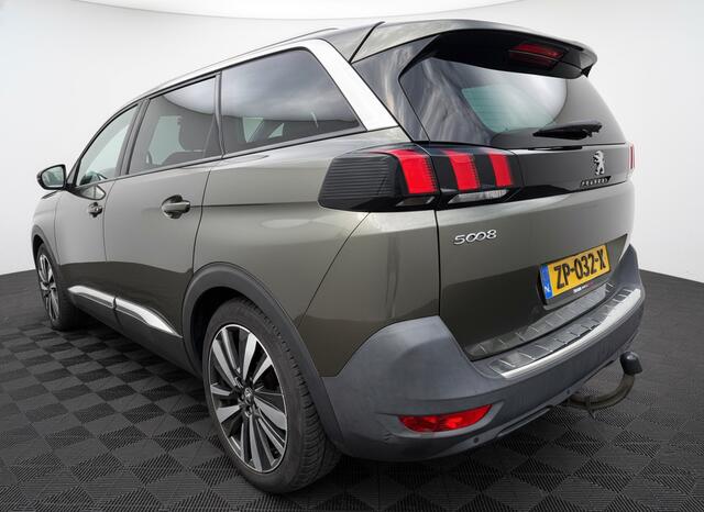 Peugeot 5008 130pk PT Premium 7p., Camera | Trekhaak | 19inch
