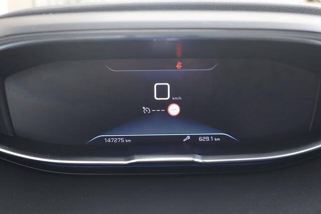 Peugeot 5008 1.2 PureTech Allure - NL- Auto!! 7 pers. I Camera I Trekhaak