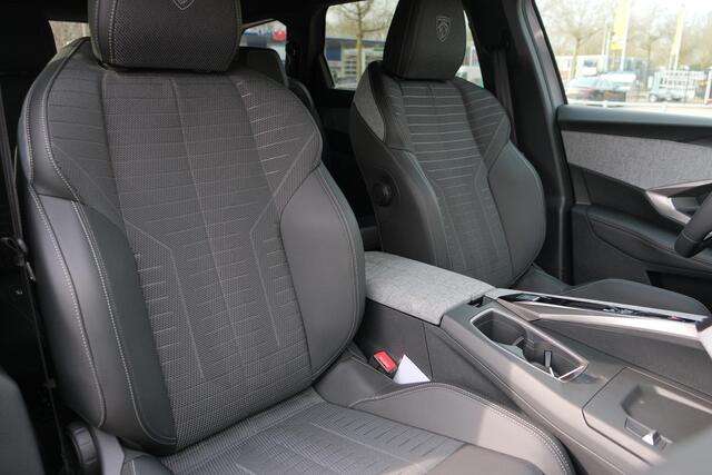 Peugeot 5008 1.2 Hybrid 145pk e-DCS6 GT 7 Persoons | Navi | App Connect | Adaptive Cruise | Panoramadak | Camera | Keyless | Stoelverwarming | Elektrische Achterklep | PDC