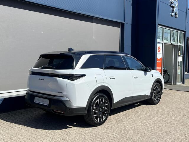 Peugeot 5008 1.2 Hybrid 145 PK GT | Meest Complete Uitvoering | 7-Zitplaatsen | Navigatie | Camera | Full LED Verlichting | Elektrische Kofferklep | Stoel- & Stuurverwarming | Adaptieve Cruise Control | 19" Lichtmetalen Velgen | Zwart Dak | Keyless Entry |