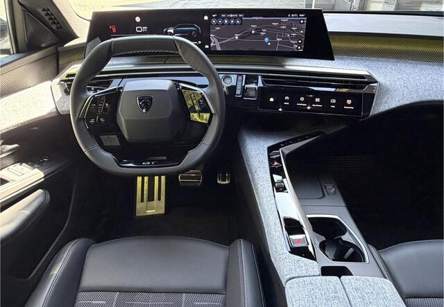 Peugeot 5008 Benzine + Hybride 145 * Automaat * GT * Navigatie * Keyless Start * L.M. Velgen * Achteruitrij Camera * 7-Persoons * Full Led * 1/2 Lederen Interieur * Vingerhoets; Vierde Generatie Eersteklas Service. Al meer dan 100 jaar een begrip in de Brabantse Kempe