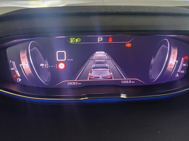 Peugeot 5008 1.2 PureTech Allure Pack Business 7 pers. uit 2023 Rijklaar + 12 maanden Bovag-garantie Henk Jongen Auto's in Helmond, al 50 jaar service zoals 't hoort!