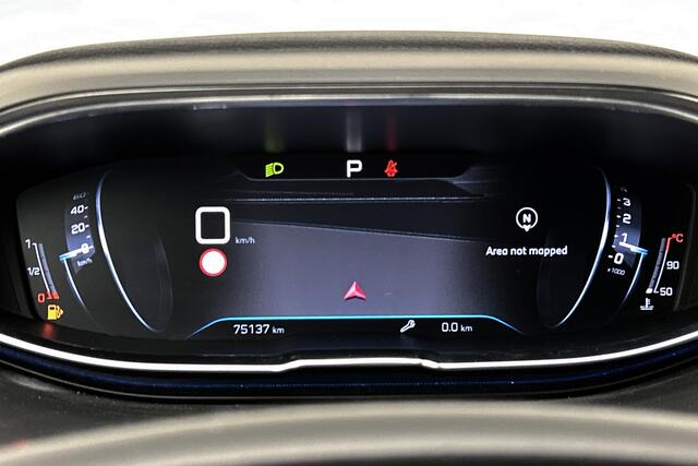 Peugeot 5008 1.2 PureTech | Camera | Trekhaak | Half lederen bekleding | Apple Carplay