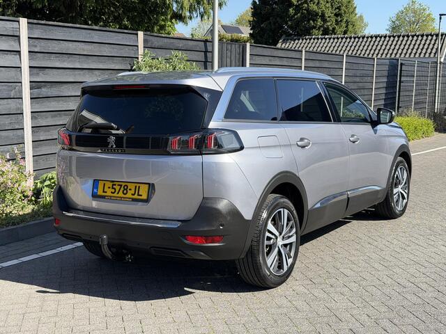 Peugeot 5008 Blue Lease Allure 1.2 PureTech 130PK EAT8 Automaat Navigatie, Achteruitrijcamera, Keyless, Afneembare Trekhaak, Apple Carplay, Android Auto