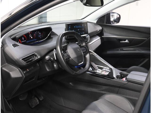 Peugeot 5008 130PK Allure | 1ste eigenaar | Dodehoekdetectie | Camera | Navigatie | AUTOMAAT | Cruise Control | Climate Control | 7 PERSOONS! | Isofix | Parkeersensoren | LED | Privacy Glass |