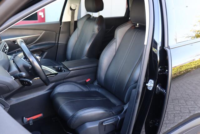 Peugeot 5008 1.2 PureTech Blue Lease Executive O.a: Trekhaak, Leder, Camera, Clima, Cruise, Navi, Etc. All-in prijs!