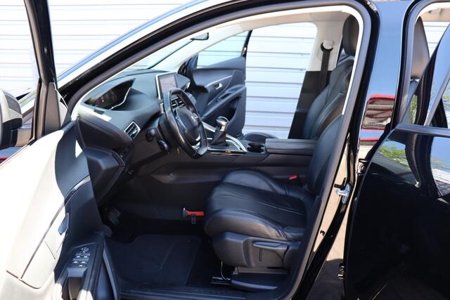 Peugeot 5008 1.2 PureTech Blue Lease Executive O.a: Trekhaak, Leder, Camera, Clima, Cruise, Navi, Etc. All-in prijs!