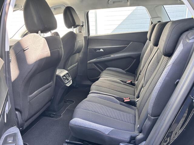 Peugeot 5008 Active 1.2 Turbo 130pk | i-COCKPIT® | 180° CAMERA | CAMERA | APPLE CARPLAY / ANDROID AUTO | 7-ZITS | NAVI |