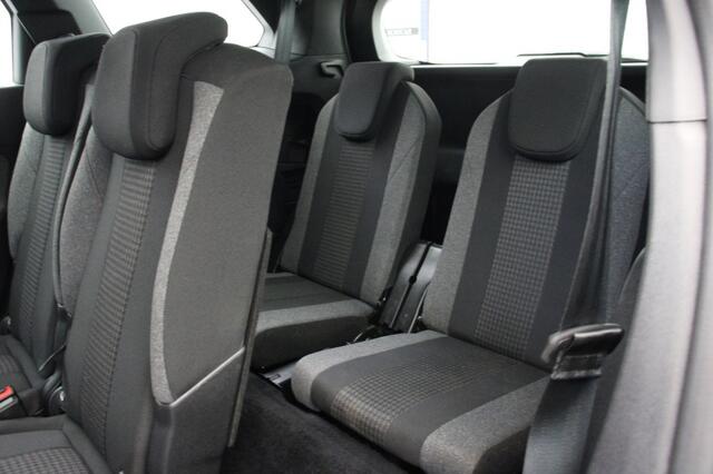 Peugeot 5008 1.2 PureTech Active 7 Persoons - Digitaal Cockpit, Carplay, Camera