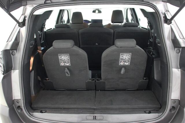 Peugeot 5008 1.2 PureTech Active 7 Persoons - Digitaal Cockpit, Carplay, Camera