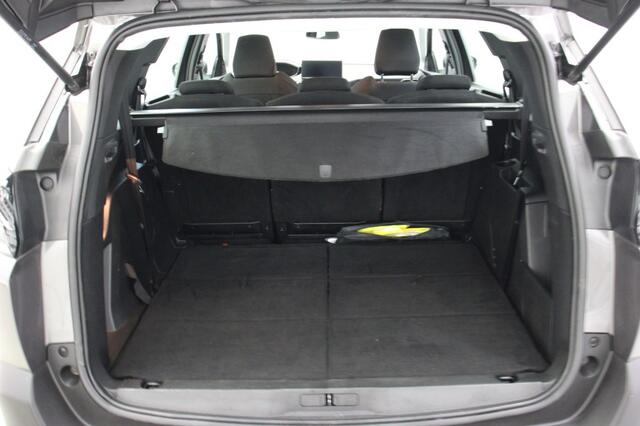 Peugeot 5008 1.2 PureTech Active 7 Persoons - Digitaal Cockpit, Carplay, Camera