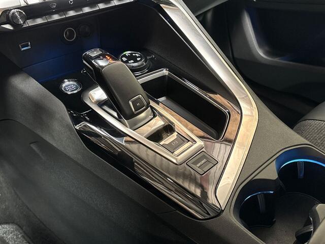 Peugeot 5008 1.2 PureTech Sport 7 Persoons Automaat (APPLE CARPLAY, GROOT NAVI, LEDER, KEYLESS, DRIVE MODE, SPORTSTOELEN, GETINT GLAS, PARKEERSENSOREN, NIEUWE APK, NIEUWSTAAT)