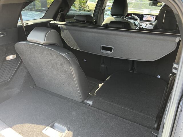 Peugeot 5008 e-5008 GT 73 kWh SOH 94%| 7 PERSOONS | COMPLEET UITGEVOERD| STOEL VENTILATIE |WARMTEPOMP| ADAPTIEVE CRUISE CONTROL | 360° CAMERA | ACHTERBANK VERWARMD |STOEL+ STUURVERWARMING| MEMORY STOEL MET MASSAGE| DODE HOEK SENSOR| ELEKTRISCHE ACHTERKLEP
