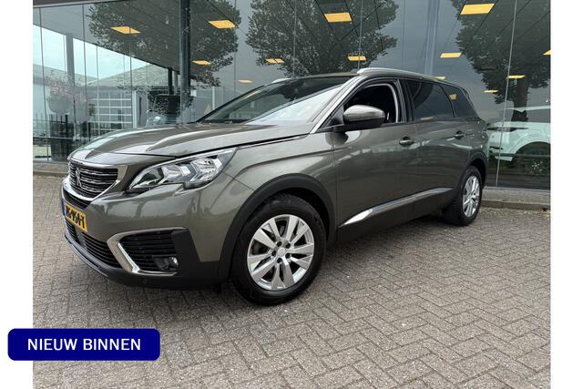 Peugeot 5008 1.2 PureTech Blue Lease Executive ** Trekhaak ** 7-persoons ** Navigatie ** NAP!!