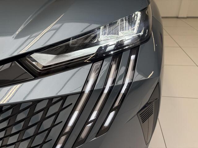 Peugeot 5008 e-5008 Allure Avantage 73 kWh | Tot 8 jaar garantie | Camera | Apple Carplay/Android Auto | 19 inch velgen
