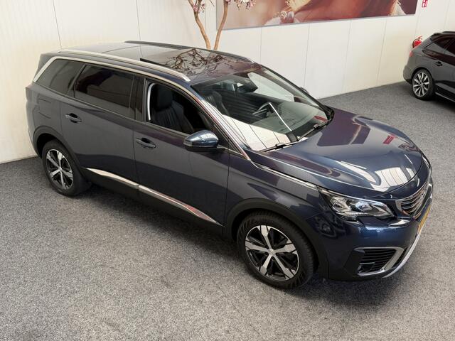 Peugeot 5008 1.2 PURETECH ALLURE 7 PERSSONS NAVIGATIE CRUISE CONTROL CLIMATE CONTROL PANORAMASCHUI/KANTELDAK APPLE CARPLAY/ANDROID RIJSTROOKSENSOREN ACHTERUITRIJCAMERA ZEER MOOI !!