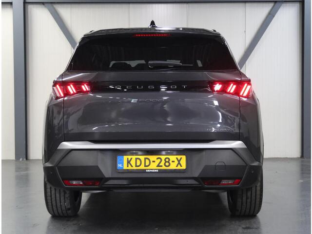 Peugeot 5008 e-5008 Allure Long Range 97 kWh 230PK 7p | 1ste eigenaar | AppleCarplay/AndroidAuto | Stoel/StuurVerwarming | Rondomzicht camera | LED | Keyless | Navigatie | Adaptieve Cruise Control | 7-zits | Warmtepomp | Privacy Glass | Isofix | Parkeersensoren |
