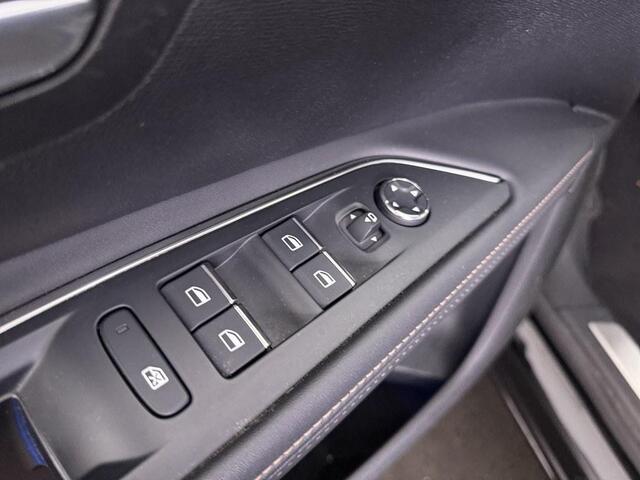 Peugeot 5008 1.2T GT-Line 7P Trekhaak/Nav/Camera/Ad.Cruise Black.Pack/19inch/El.verstelbarestoel/Led