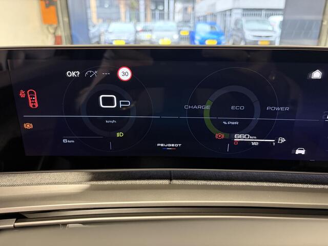 Peugeot 5008 1.2 Hybrid 145 Allure Nieuw! Direct uit voorraad leverbaar! | 7-Zits | Climate Control | Camera | Full Map Navigatie | Apple Carplay / Android Auto