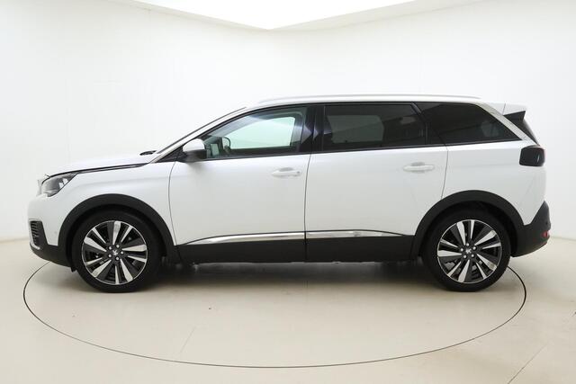 Peugeot 5008 1.6 PureTech Blue Lease Premium Automaat | Navigatie | Trekhaak | Draadloze telfoonlader | Camera | Keyless | Half lederen bekleding