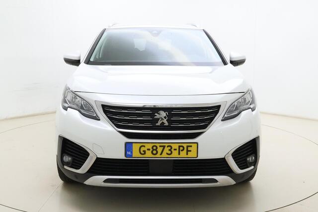 Peugeot 5008 1.6 PureTech Blue Lease Premium Automaat | Navigatie | Trekhaak | Draadloze telfoonlader | Camera | Keyless | Half lederen bekleding