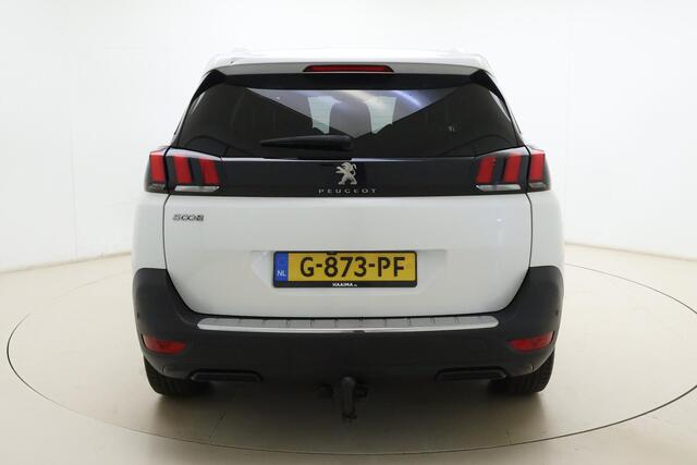 Peugeot 5008 1.6 PureTech Blue Lease Premium Automaat | Navigatie | Trekhaak | Draadloze telfoonlader | Camera | Keyless | Half lederen bekleding
