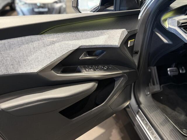 Peugeot 5008 1.2 Hybrid 145 GT 7p