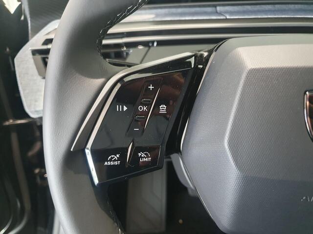Peugeot 5008 1.2 Hybrid 136 Allure | 360 Camera | Carplay | Dodehoek Detectie