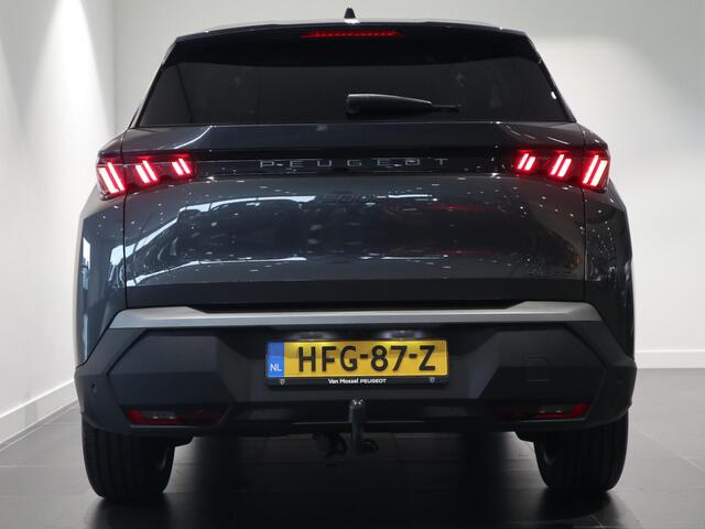 Peugeot 5008 Hybrid 136 Allure 7p | AUTOMAAT | Navigatie | Camera | Trekhaak | Direct leverbaar!! |